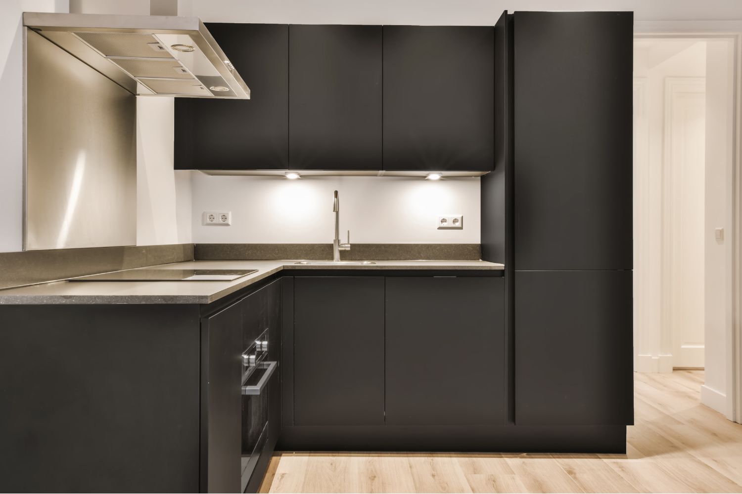 Kitchen Wall Units That Maximise Vertical Space